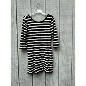 Express Black White Striped Knit Mini‎ Dress Scoop Neck 3/4 Sleeve Cute Casual